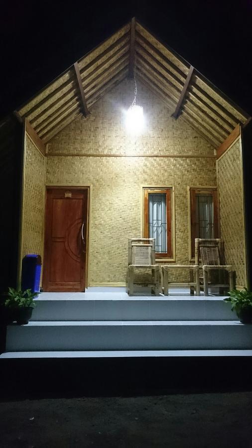 Aryasuta Bungalow Tetebatu Exterior foto