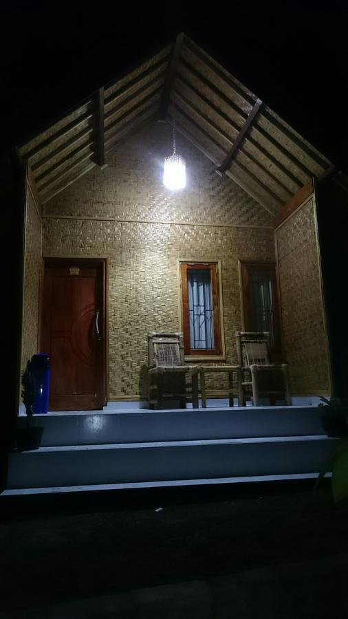 Aryasuta Bungalow Tetebatu Exterior foto